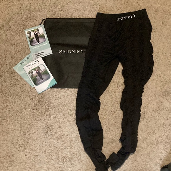 skinnify Pants - Skinnify resistant band workout legging’s (6 resistant bands )